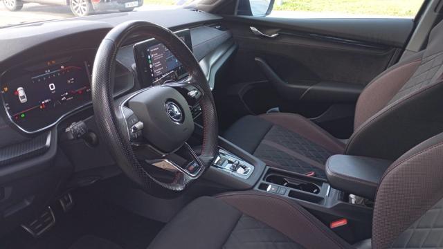 Skoda Octavia image 6