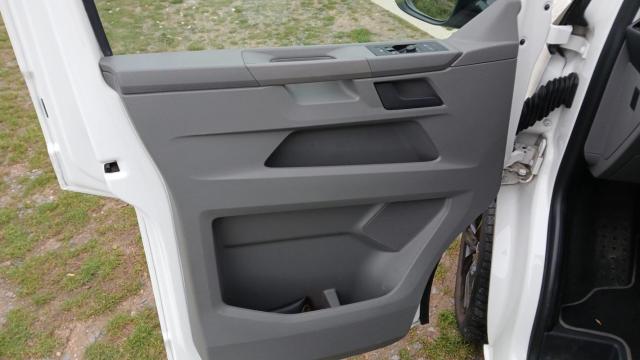 Volkswagen Transporter image 7