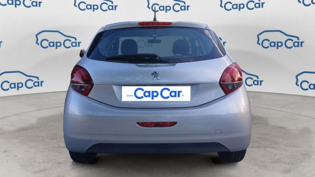 Peugeot 208 image 6