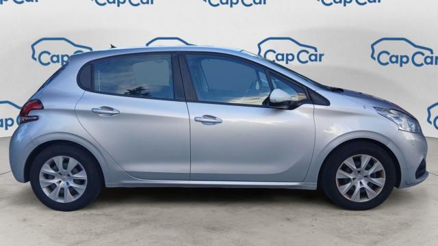 Peugeot 208 image 8