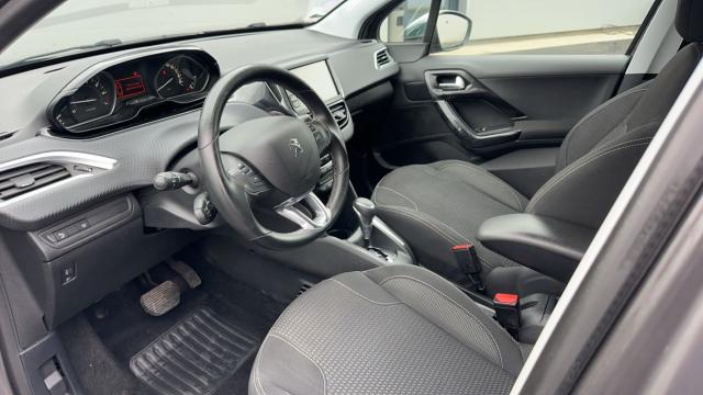 Peugeot 208 image 5