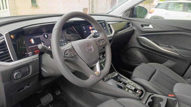 Opel Grandland image 8