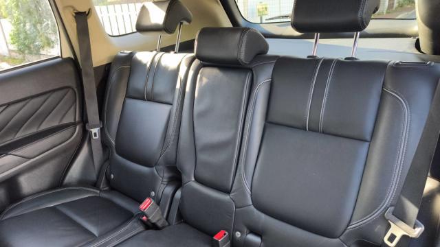 Mitsubishi Outlander image 6