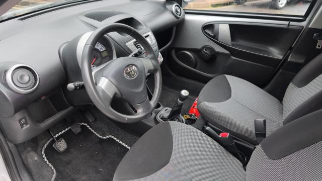 Toyota Aygo image 2