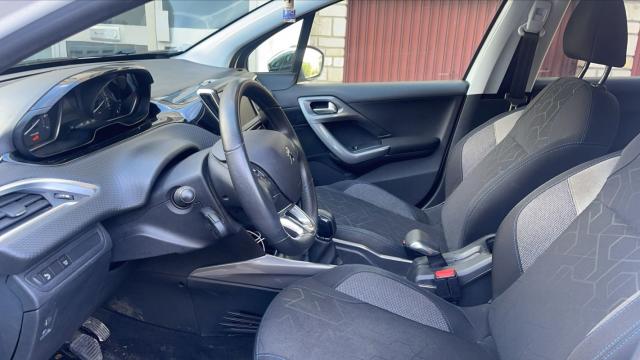 Peugeot 2008 image 4