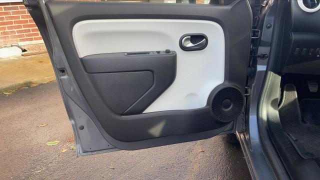 Renault Twingo image 2