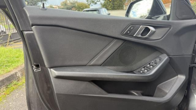 Bmw Série 1 image 3