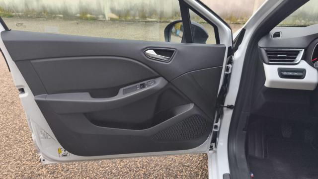 Renault Clio image 1