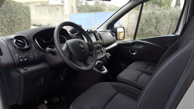 Renault Trafic image 1