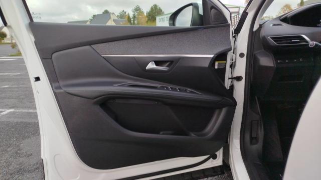 Peugeot 3008 image 6