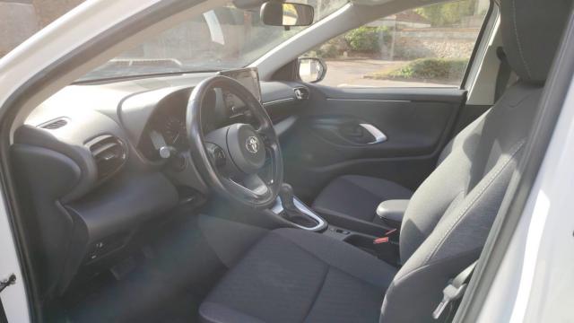 Toyota Yaris image 2