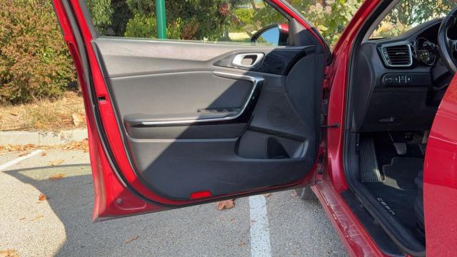 Kia Ceed image 6