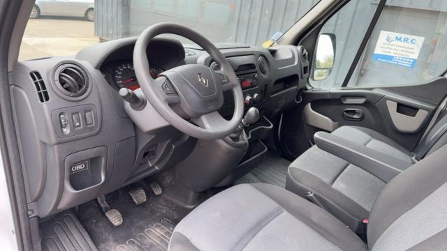 Renault Master image 2