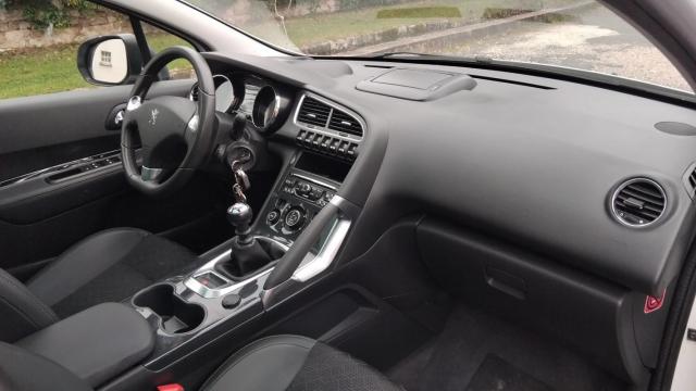 Peugeot 3008 image 9