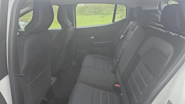 Dacia Sandero image 8