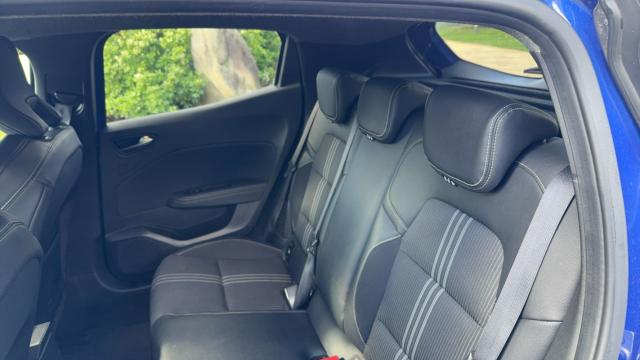 Renault Clio image 8