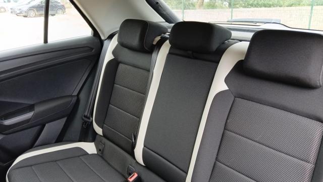 Volkswagen T-Roc image 4