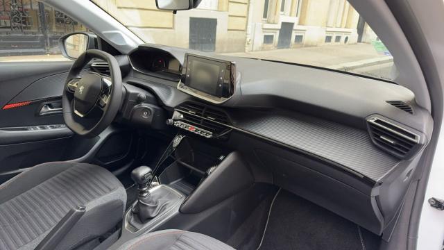 Peugeot 208 image 4
