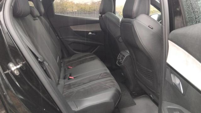 Peugeot 3008 image 3