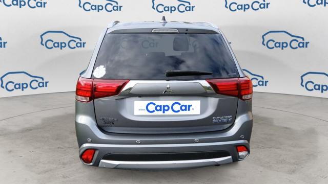 Mitsubishi Outlander image 5