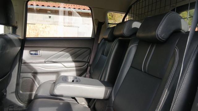 Mitsubishi Outlander image 3