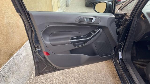Ford Fiesta image 9