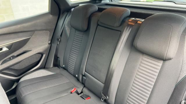 Peugeot 3008 image 3