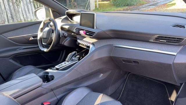Peugeot 5008 image 8