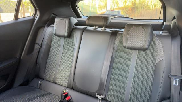 Peugeot 2008 image 6