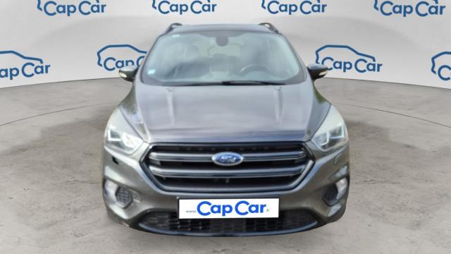 Ford Kuga image 4