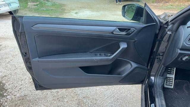 Volkswagen T-Roc image 6