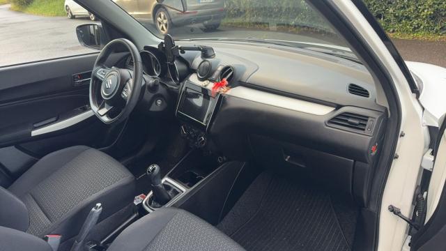 Suzuki Swift image 2