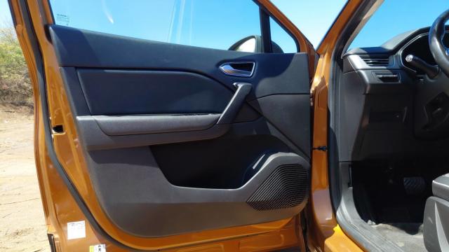 Renault Captur image 9