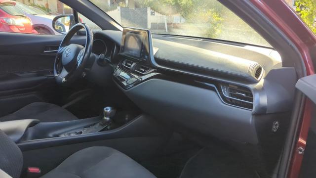 Toyota C-Hr image 7