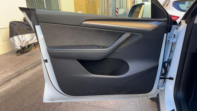 Tesla Model Y image 9