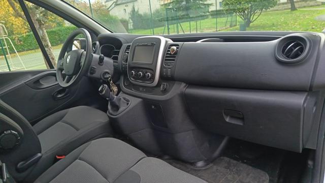 Renault Trafic image 1