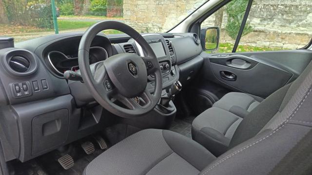 Renault Trafic image 8