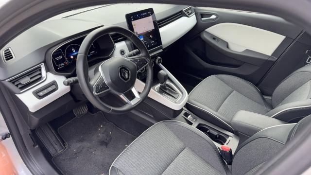 Renault Clio image 9