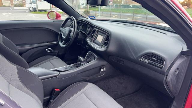 Dodge Challenger image 6