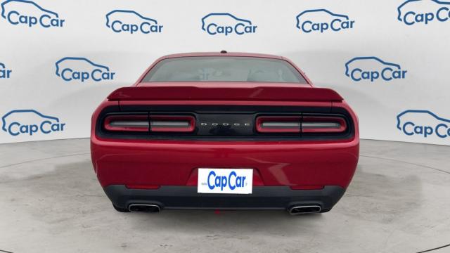 Dodge Challenger image 1