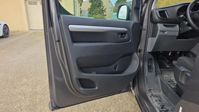 Citroen Jumpy image 8