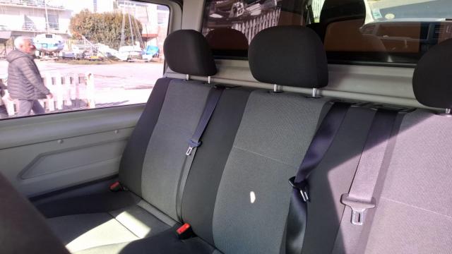 Volkswagen Transporter image 2