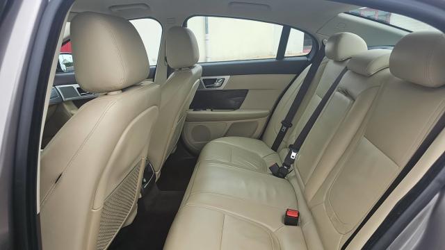 Jaguar Xf image 7