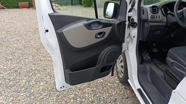 Renault Trafic image 3