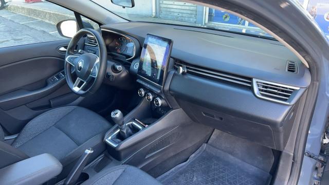 Renault Clio image 8