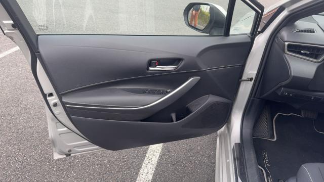 Toyota Corolla image 6