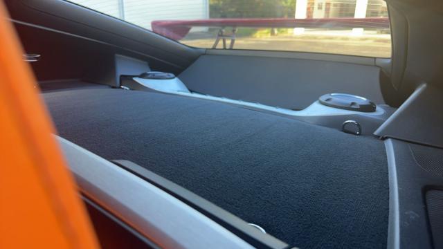 Porsche Cayman image 8