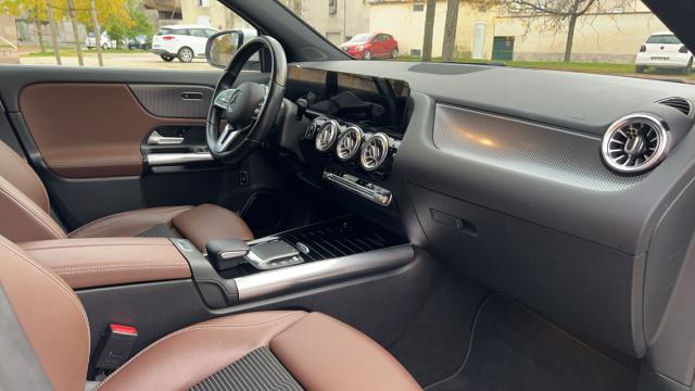 Mercedes Benz Gla image 7