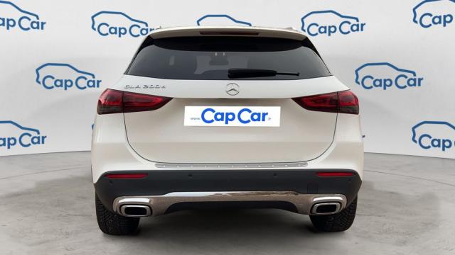 Mercedes Benz Gla image 1