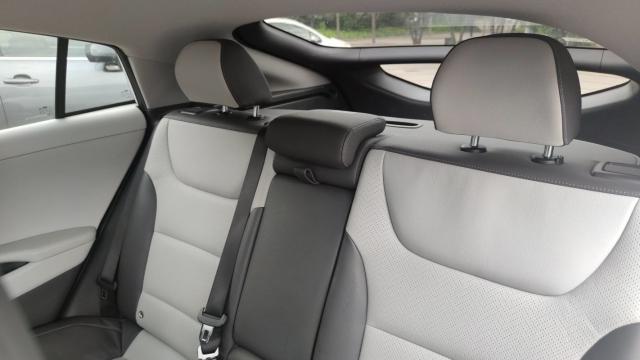 Hyundai Ioniq image 3